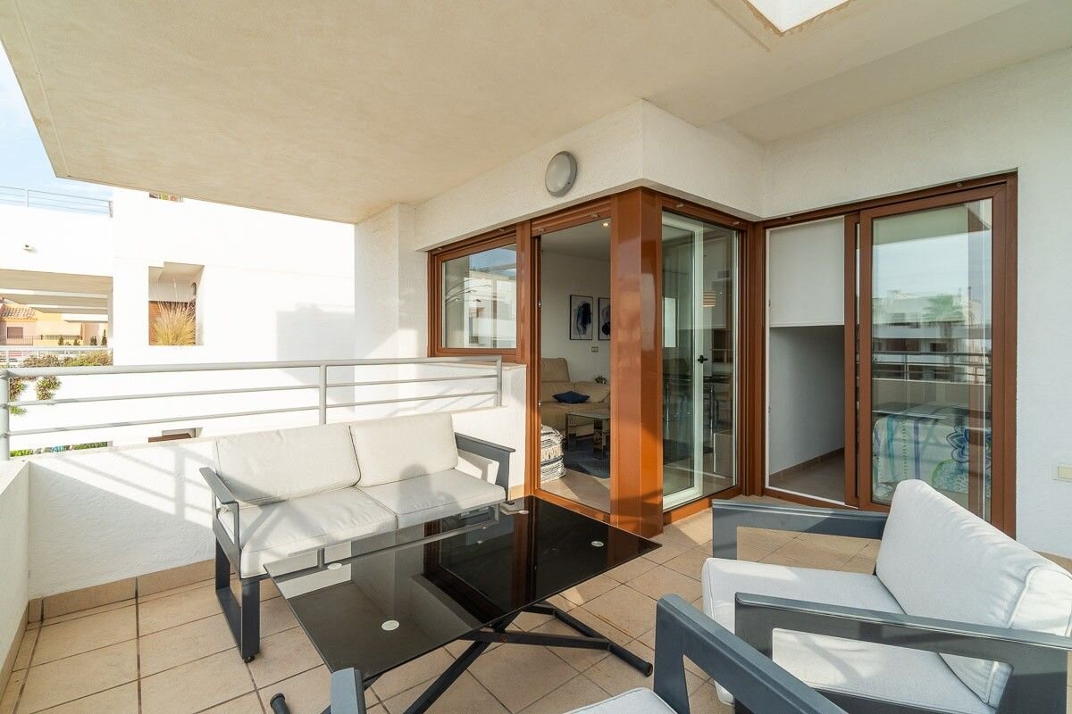 2-Bedroom Apartment in Lomas de Cabo Roig, Orihuela Costa - Image 15