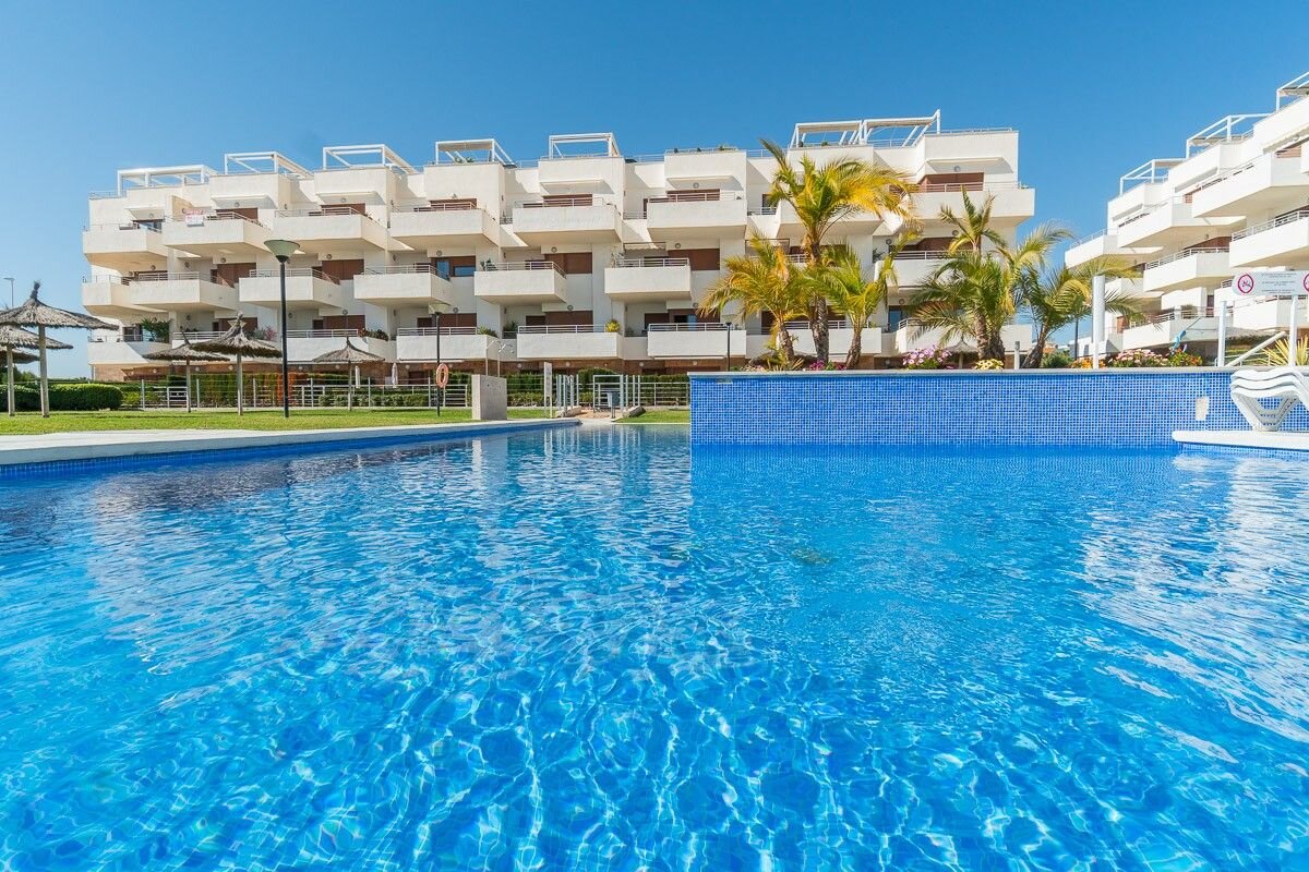 2-Bedroom Apartment in Lomas de Cabo Roig, Orihuela Costa - Image 24