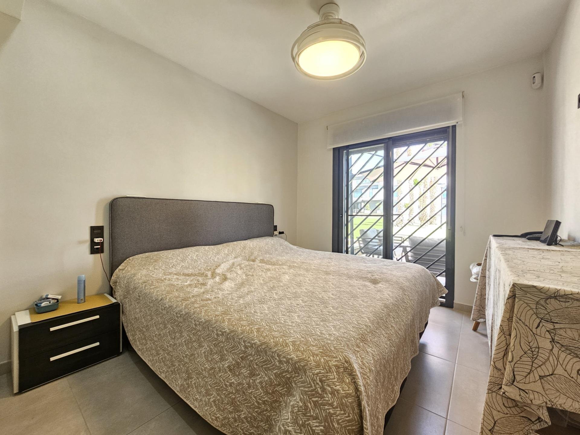 2-Bedroom Apartment in El Raso, Guardamar del Segura - Image 12