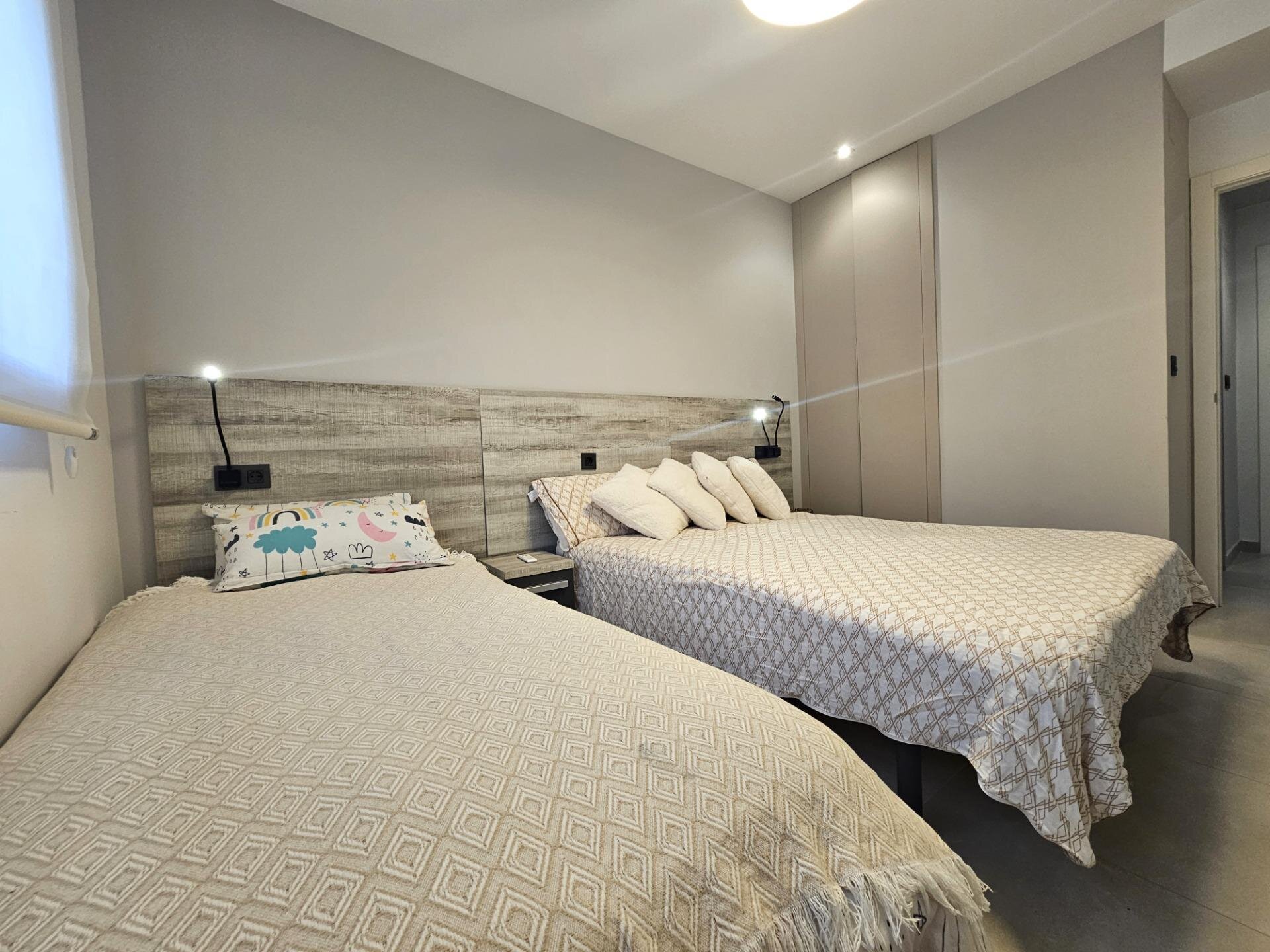 2-Bedroom Apartment in El Raso, Guardamar del Segura - Image 16
