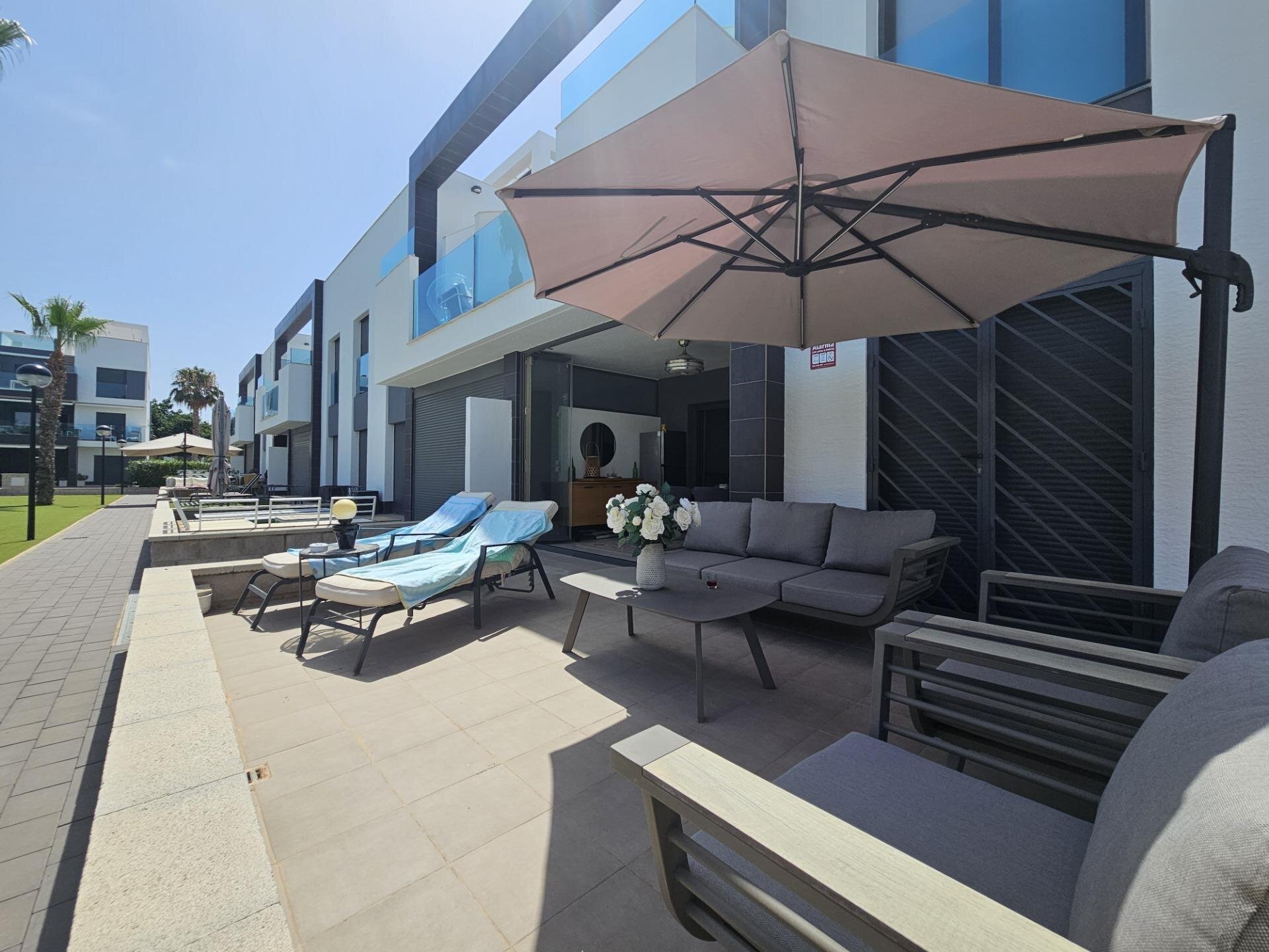 2-Bedroom Apartment in El Raso, Guardamar del Segura - Image 19