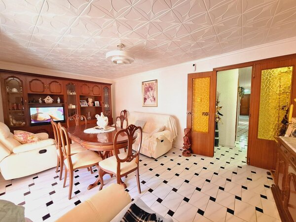 Apartamento de 3 Dormitorios en Acequion, Torrevieja