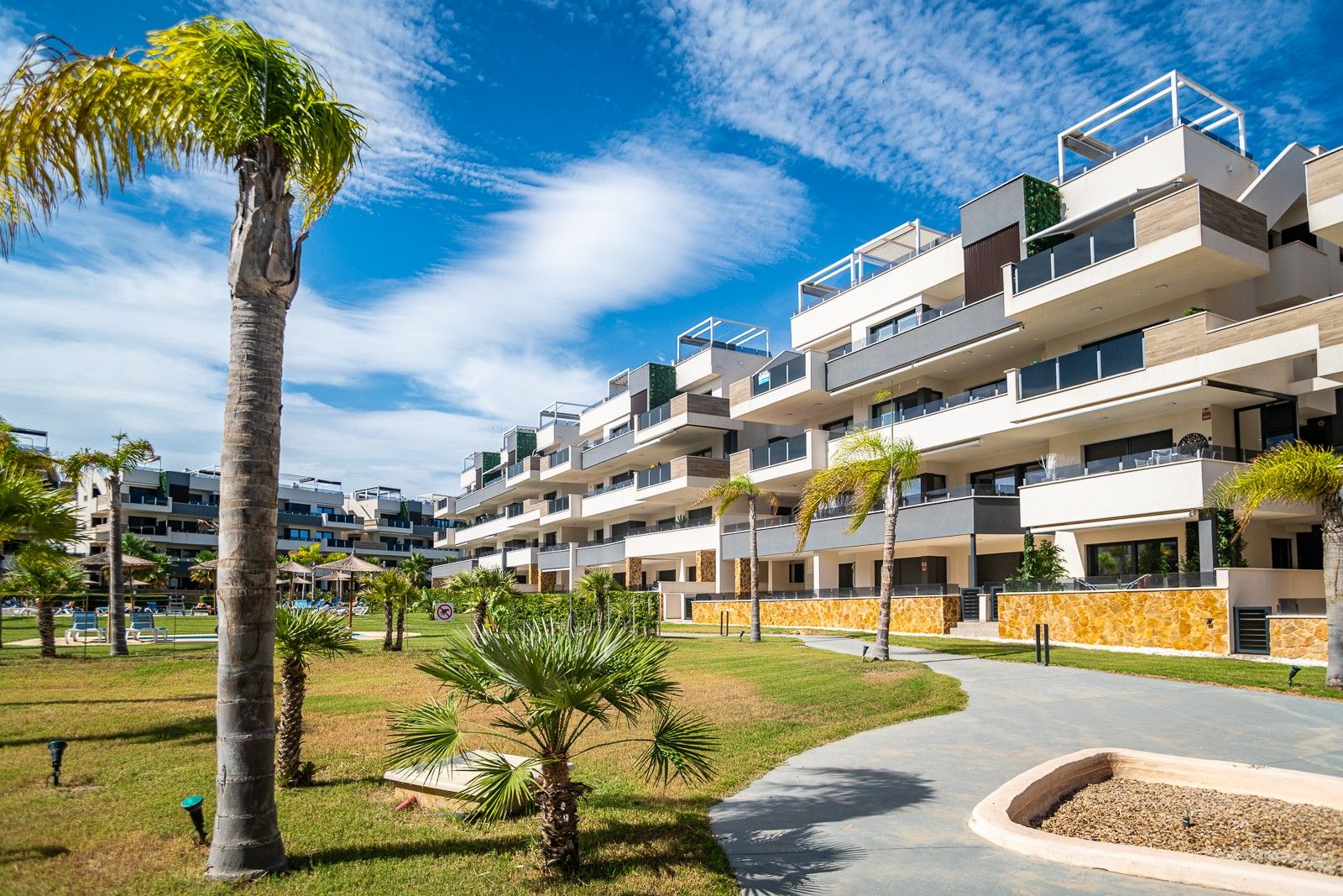 2-Bedroom Apartment in La Zenia, Orihuela Costa - Image 1