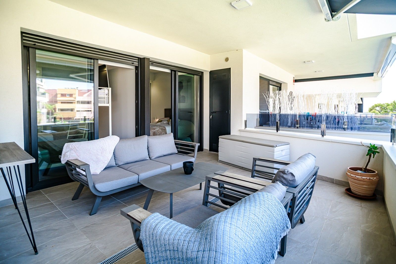 2-Bedroom Apartment in La Zenia, Orihuela Costa - Image 18