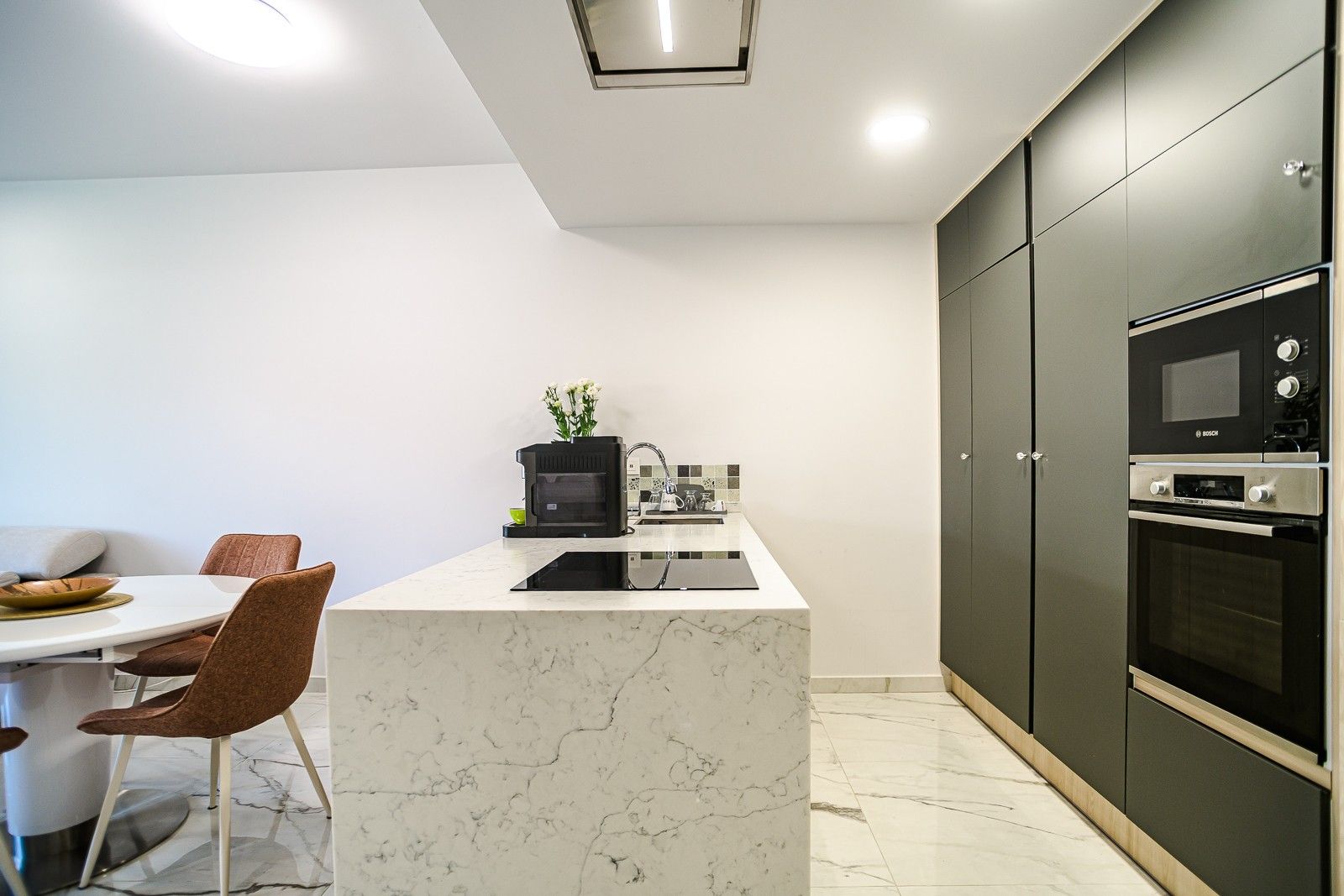 2-Bedroom Apartment in La Zenia, Orihuela Costa - Image 8