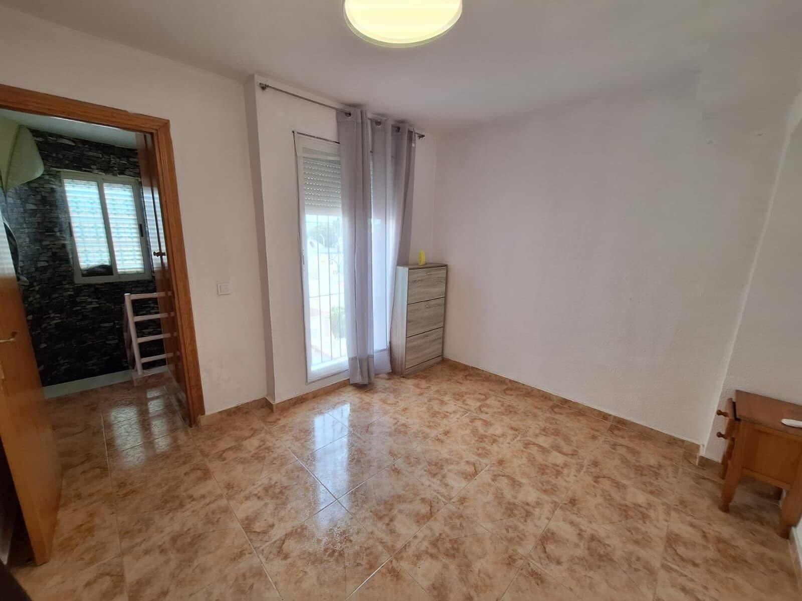 5-Bedroom Quad in Carrefour, Torrevieja - Image 12