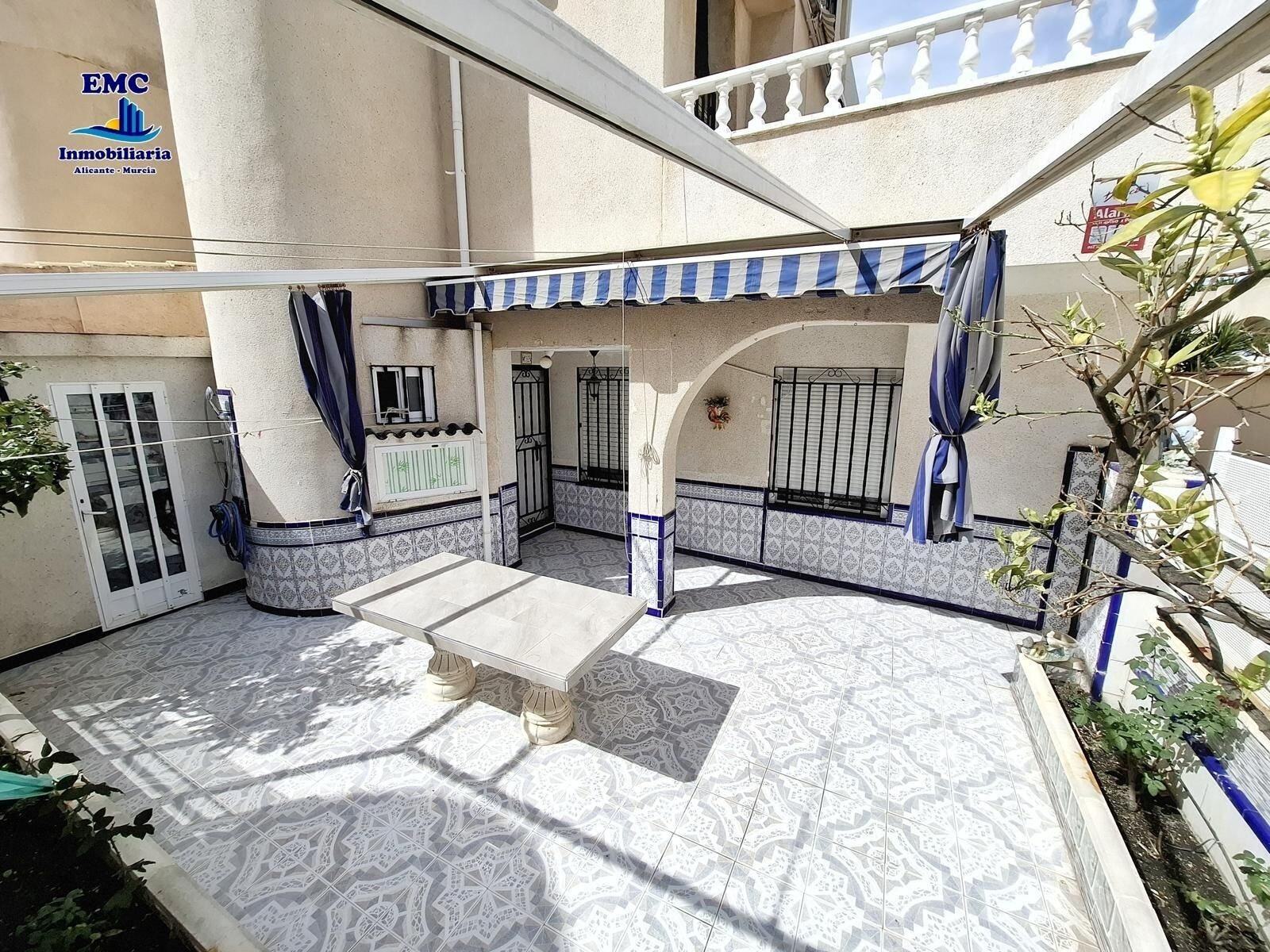 5-Bedroom Quad in Carrefour, Torrevieja - Image 2