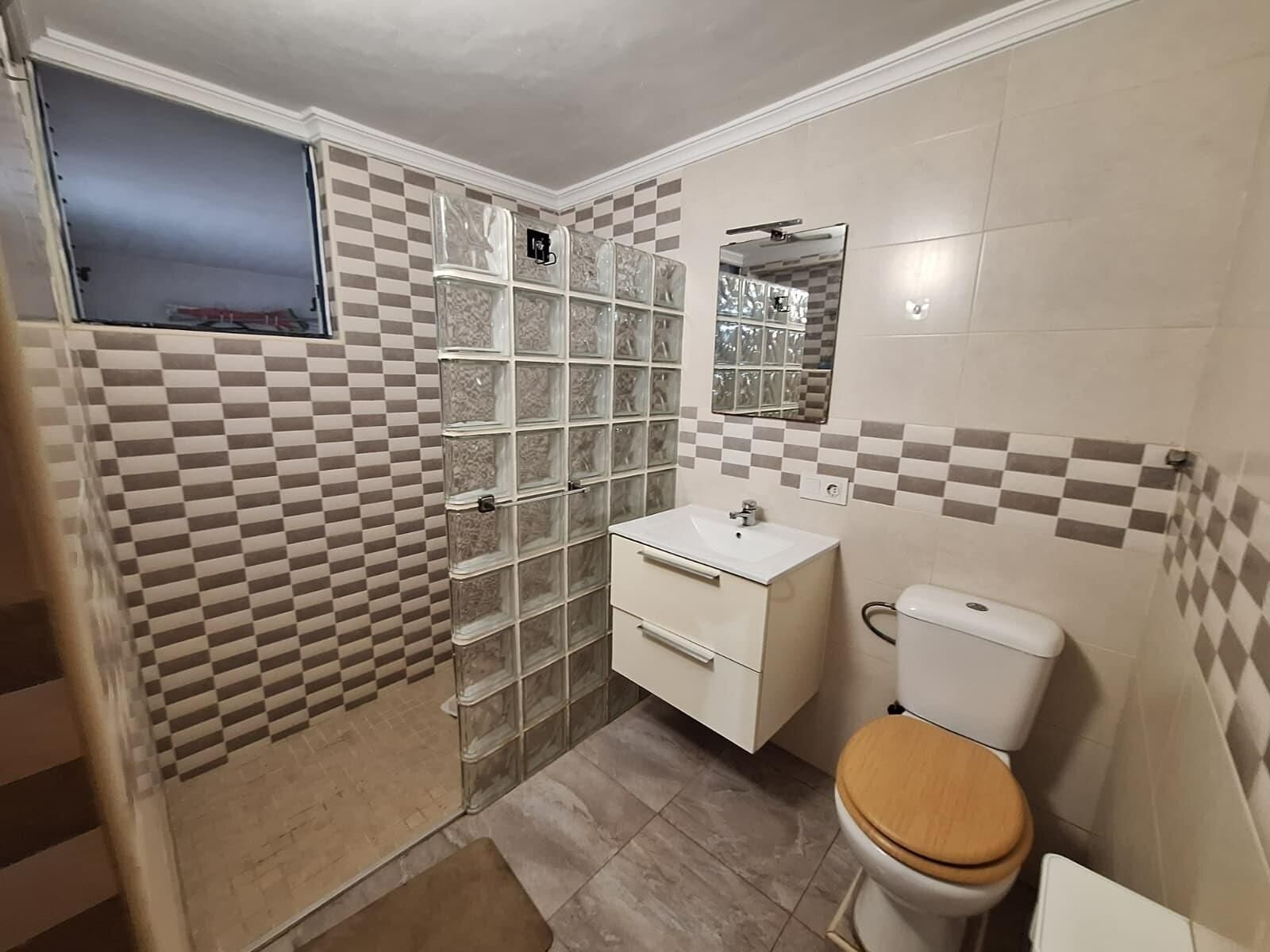 5-Bedroom Quad in Carrefour, Torrevieja - Image 27