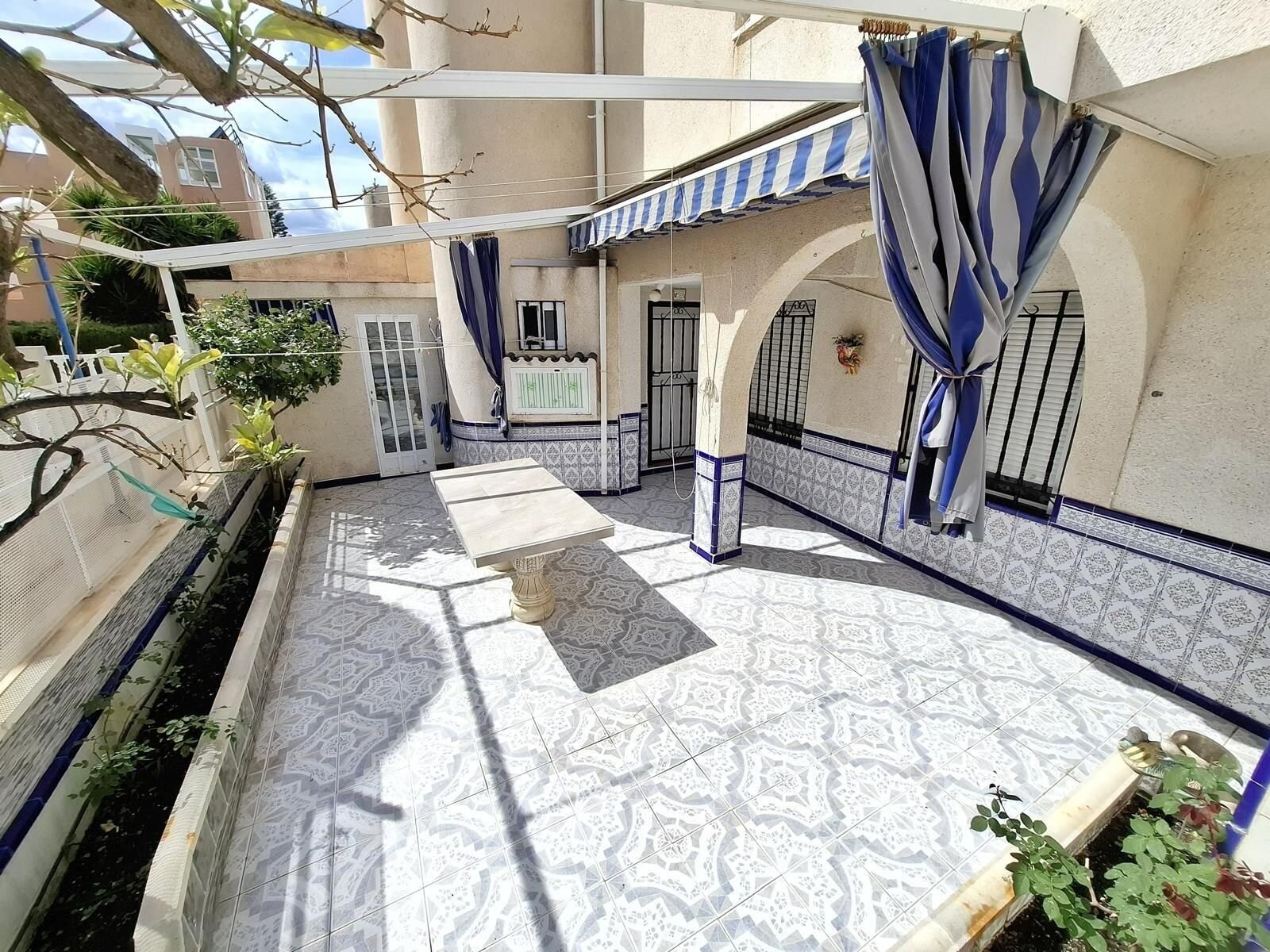 5-Bedroom Quad in Carrefour, Torrevieja - Image 41