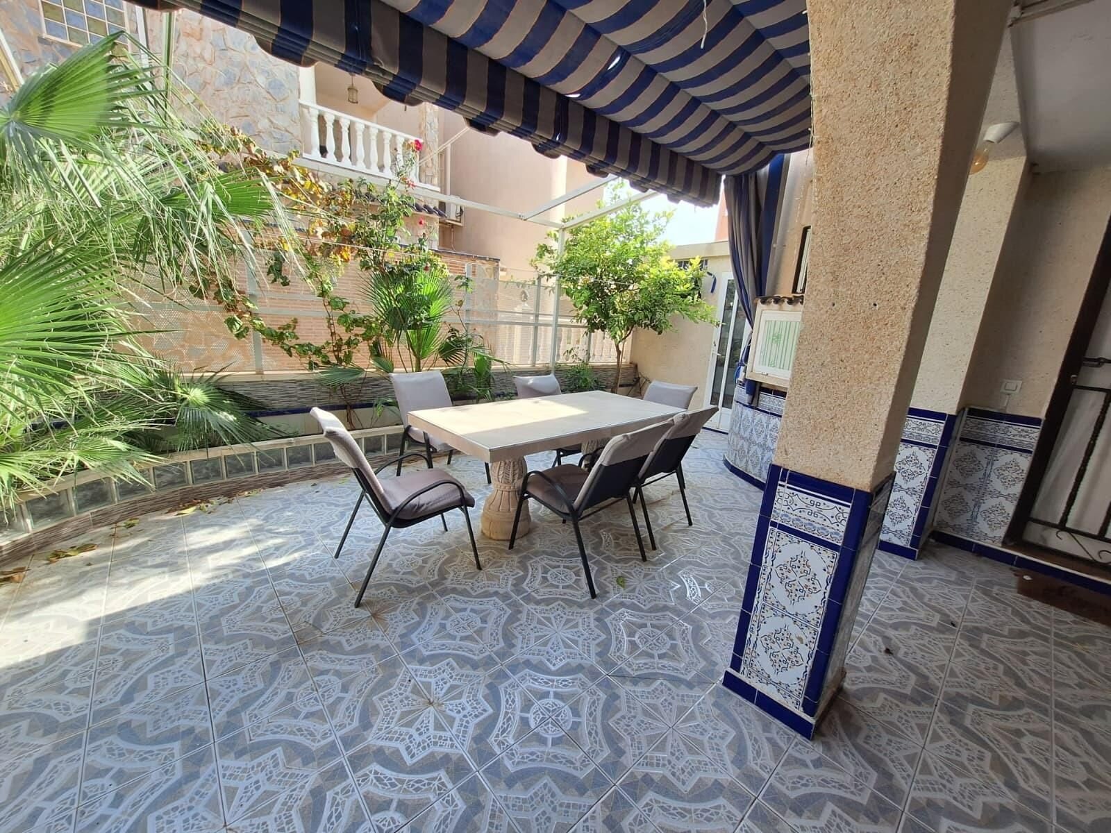 5-Bedroom Quad in Carrefour, Torrevieja - Image 7