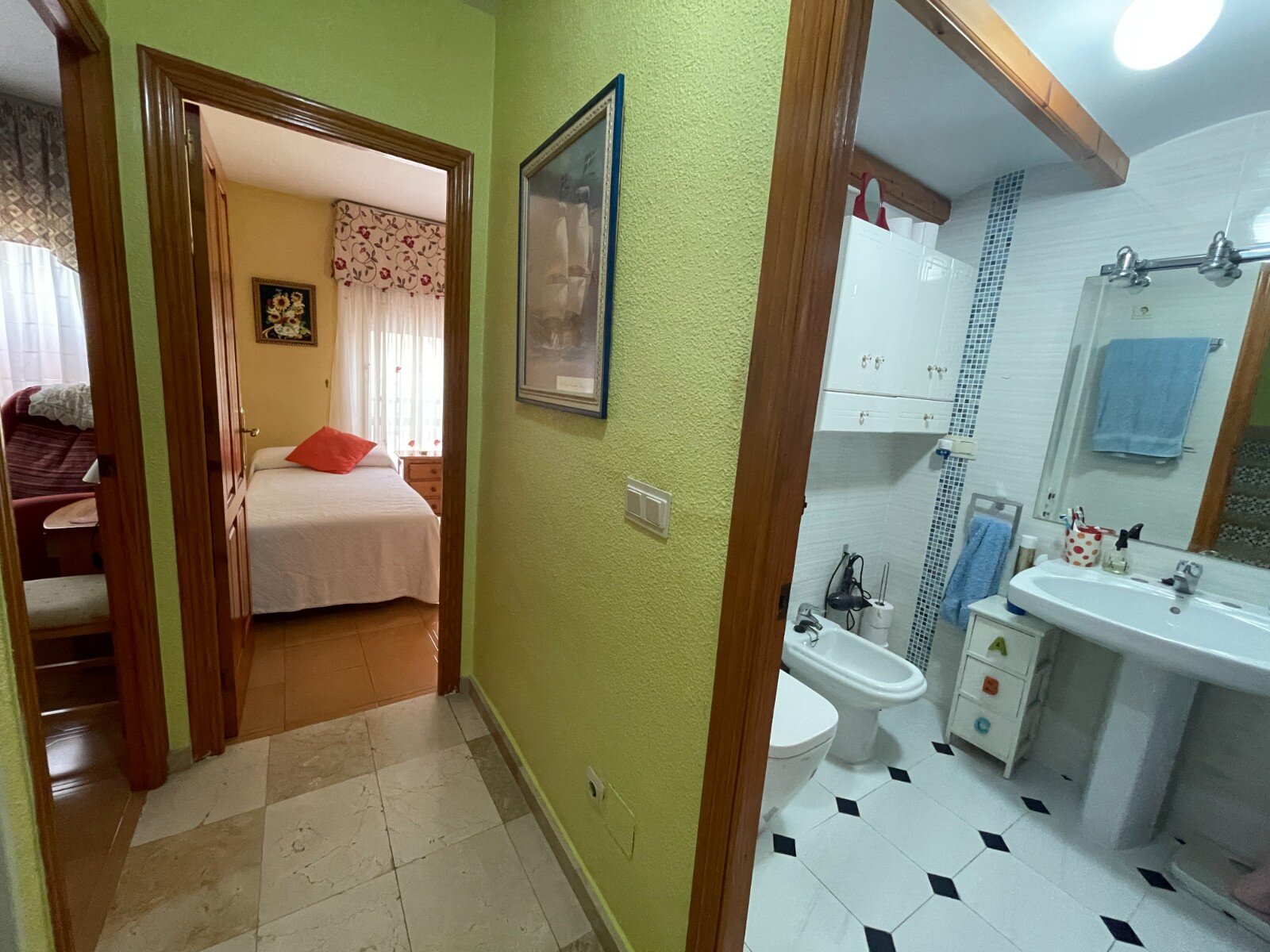 5-Bedroom House in Los Secanos, Guardamar del Segura - Image 22