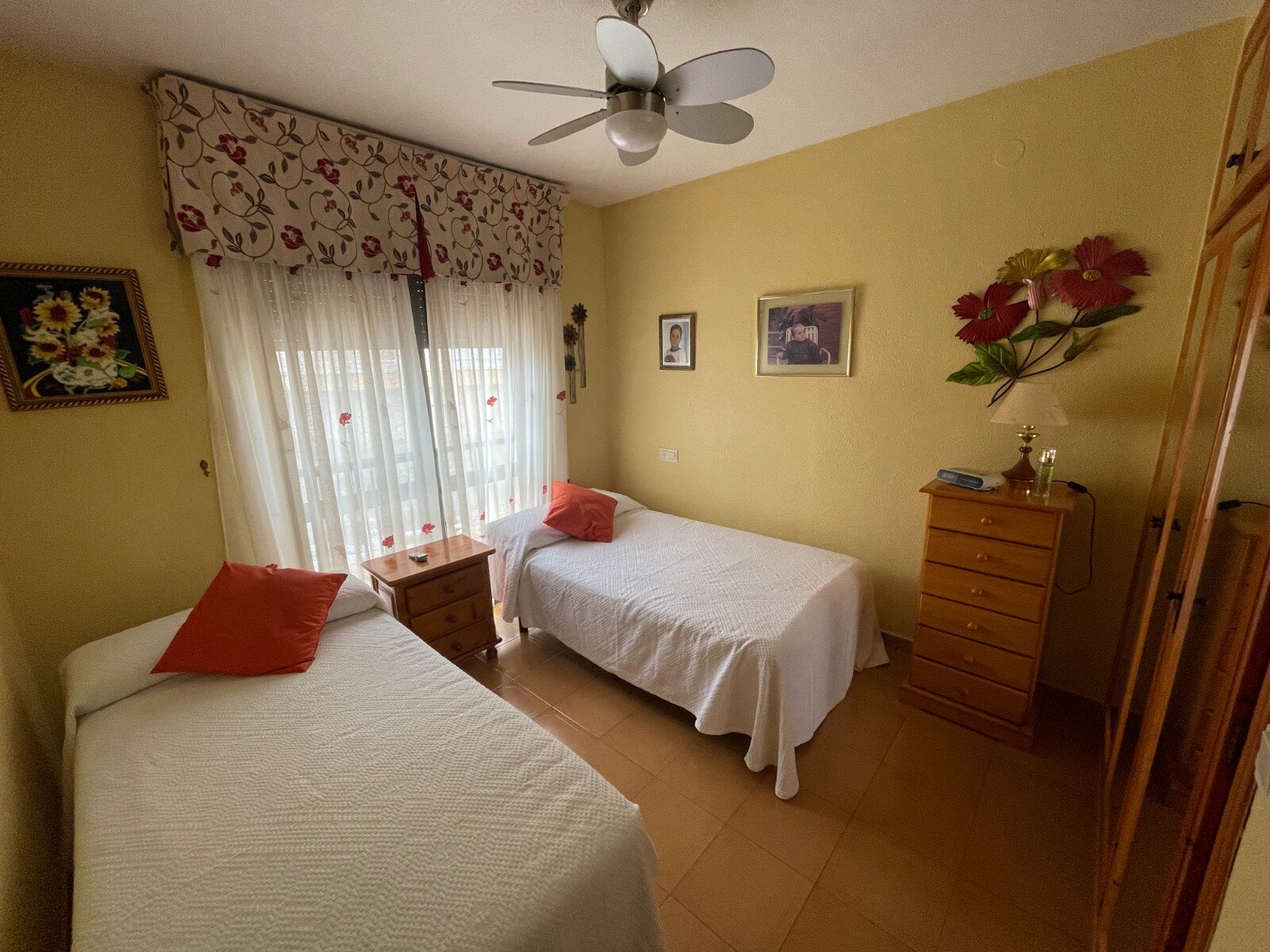 5-Bedroom House in Los Secanos, Guardamar del Segura - Image 24