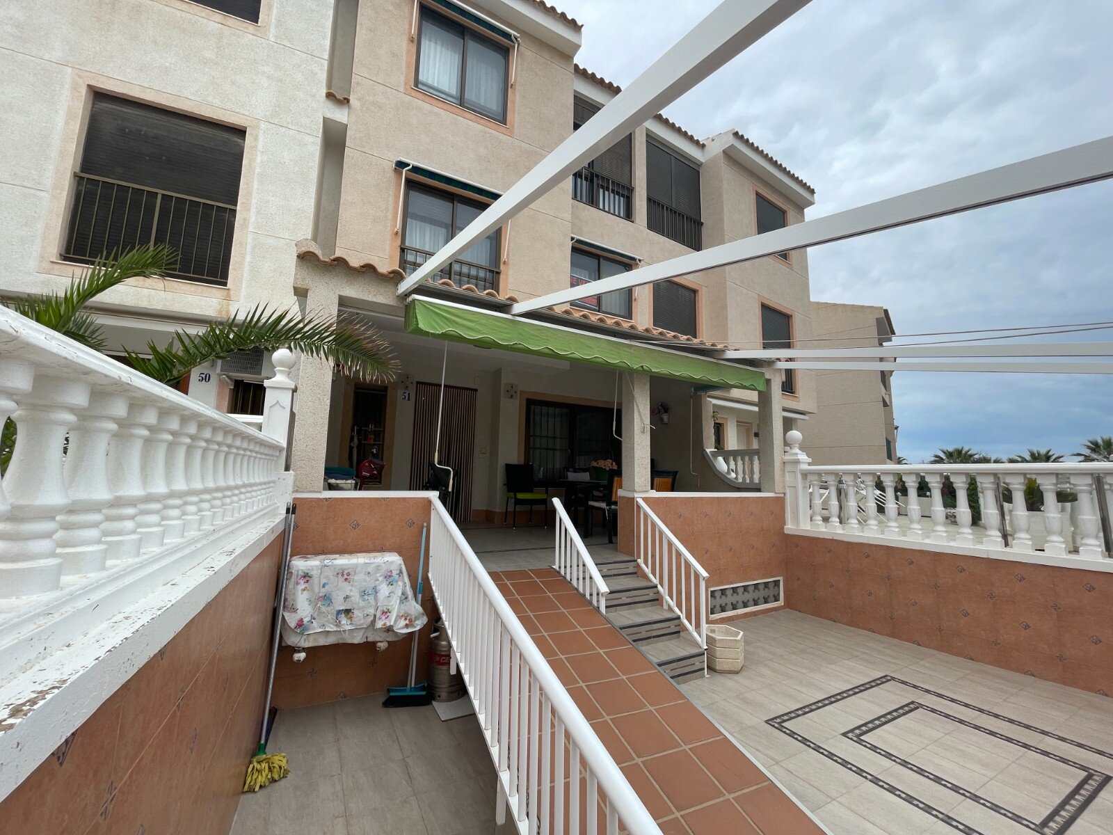 5-Bedroom House in Los Secanos, Guardamar del Segura - Image 5