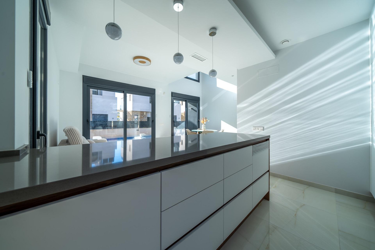 3-Bedroom Detached House in  Orihuela Costa | Sunny Casas... - Image 11