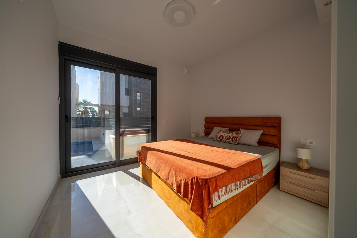 3-Bedroom Detached House in  Orihuela Costa | Sunny Casas... - Image 15