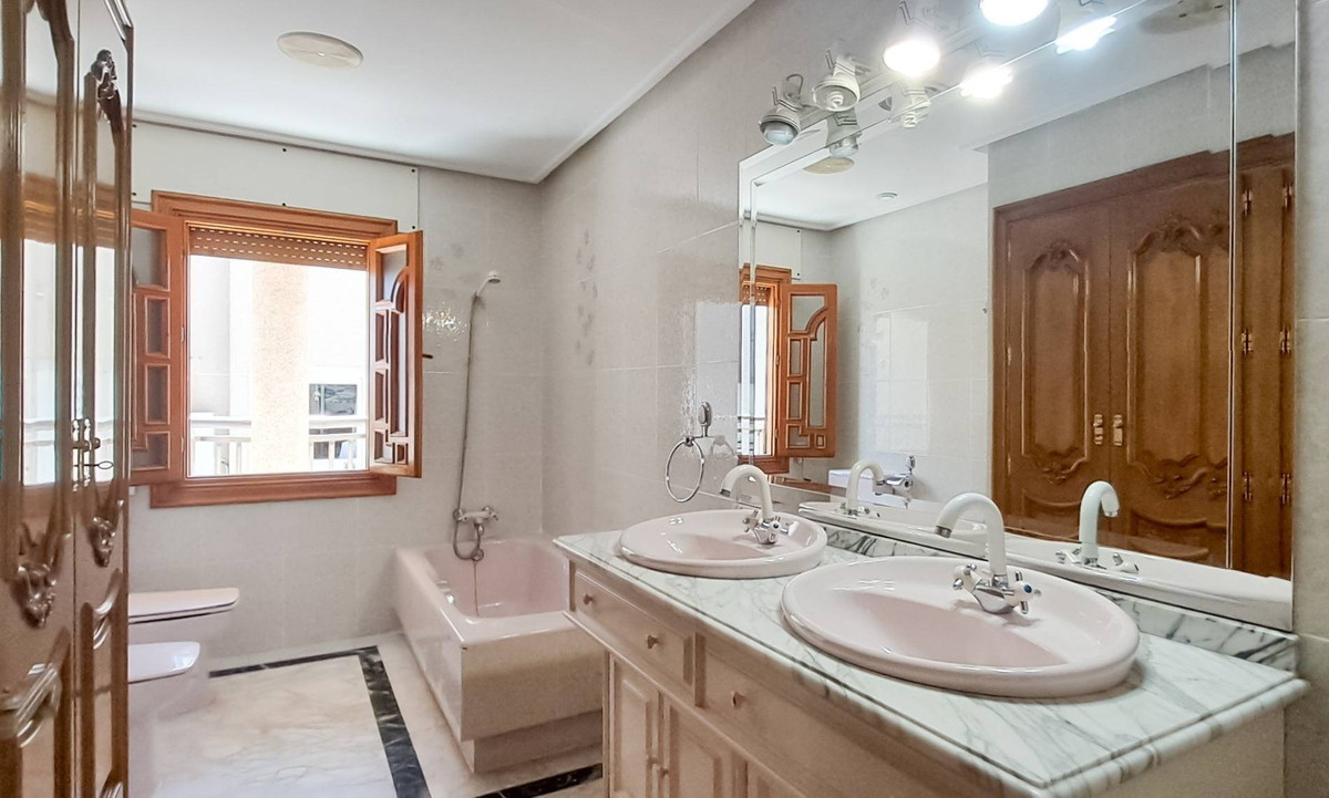 6-Bedroom Penthouse Apartment in Lo Pagan, San Pedro del ... - Image 19