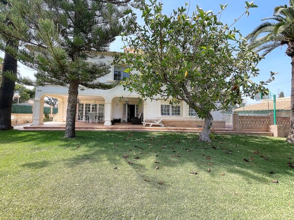 Villa de 8 Dormitorios en Costa Blanca, Cabo Roig