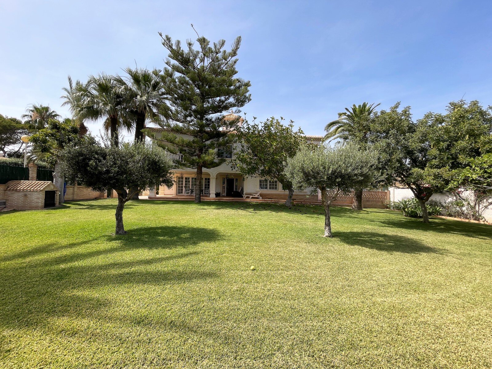 8-Bedroom Villa in Costa Blanca, Cabo Roig - Image 2