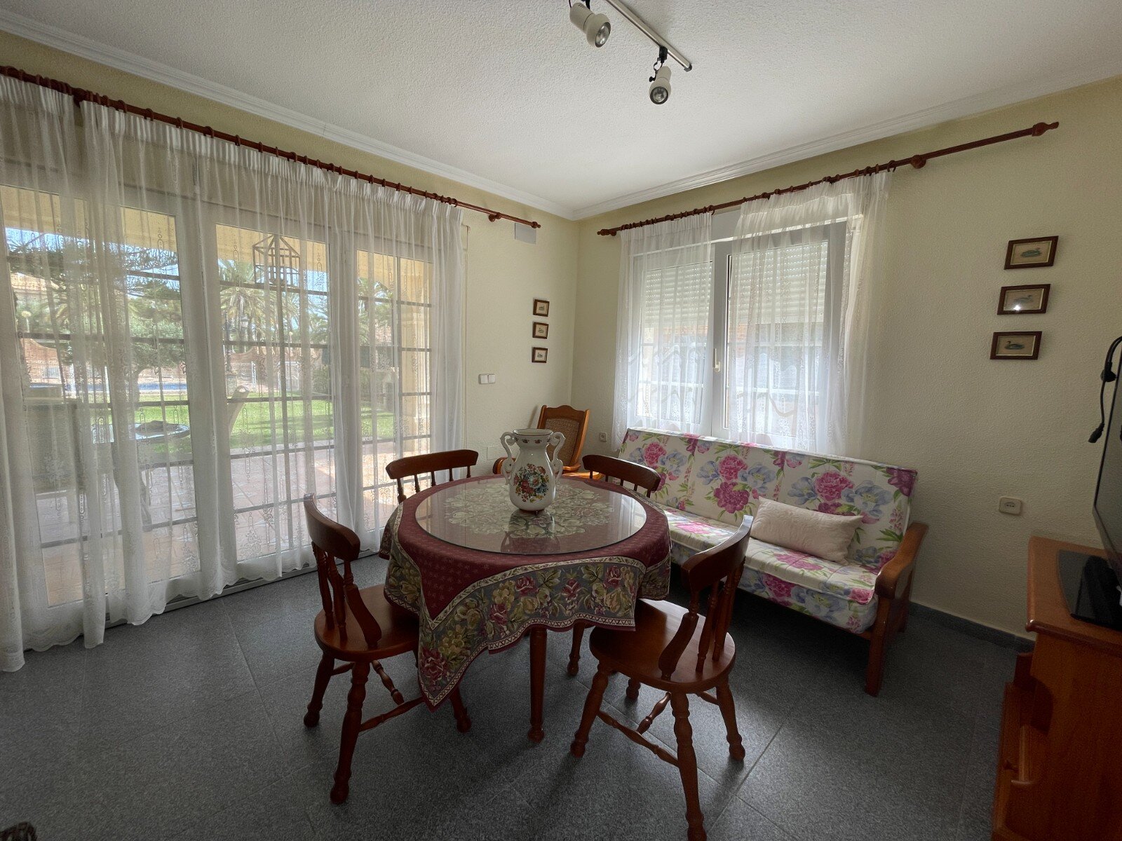 8-Bedroom Villa in Costa Blanca, Cabo Roig - Image 20