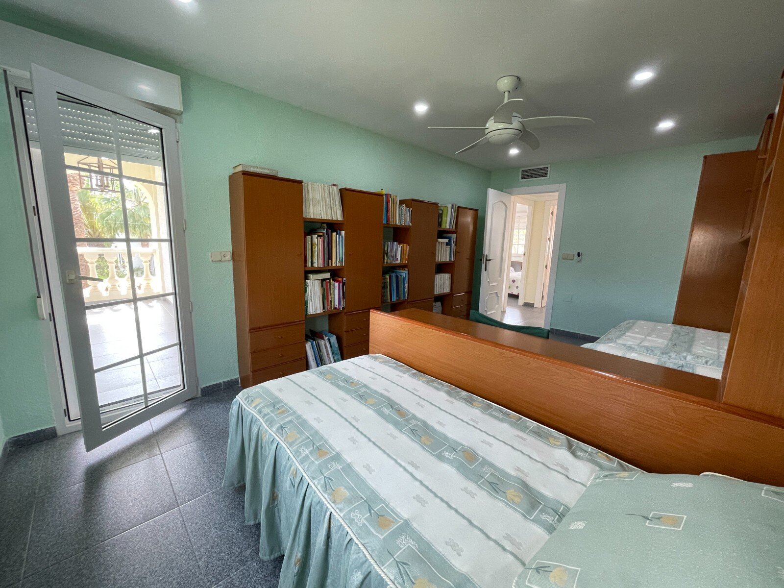 8-Bedroom Villa in Costa Blanca, Cabo Roig - Image 35