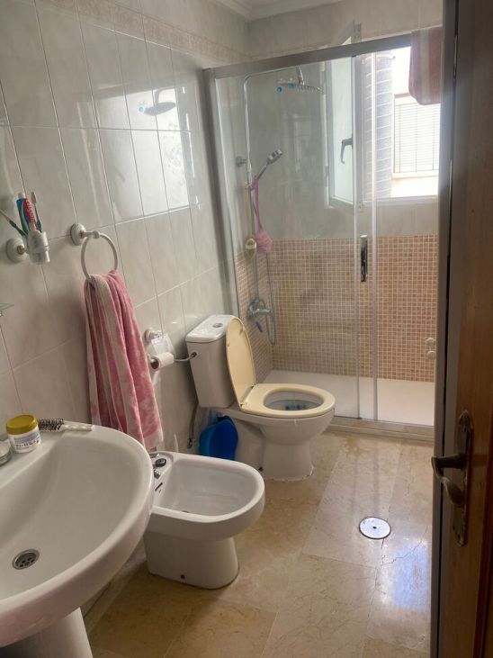 1-Bedroom Penthouse in Centro, Torrevieja - Image 15