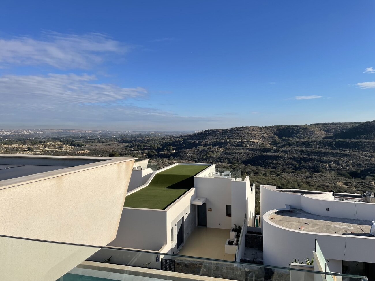 4-Bedroom Villa in Comunidad Valenciana, Almoradi - Image 7