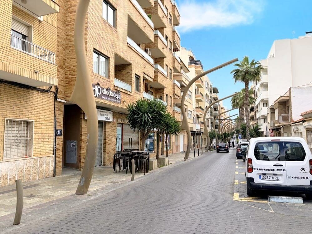 6-Bedroom Apartment in Torrevieja, Torrevieja - Image 1