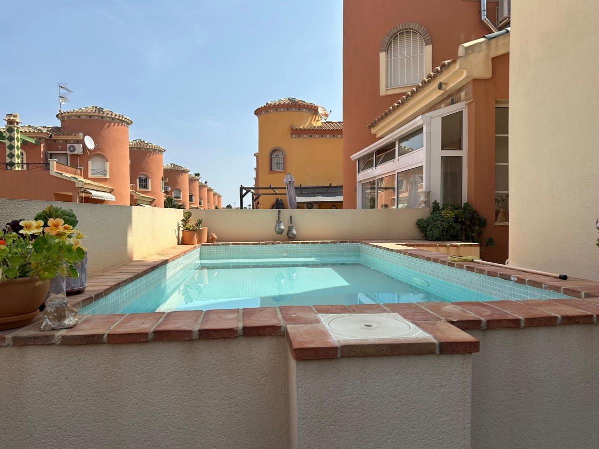 3-Zimmer Villa in Playa Flamenca, Orihuela Costa - Image 2