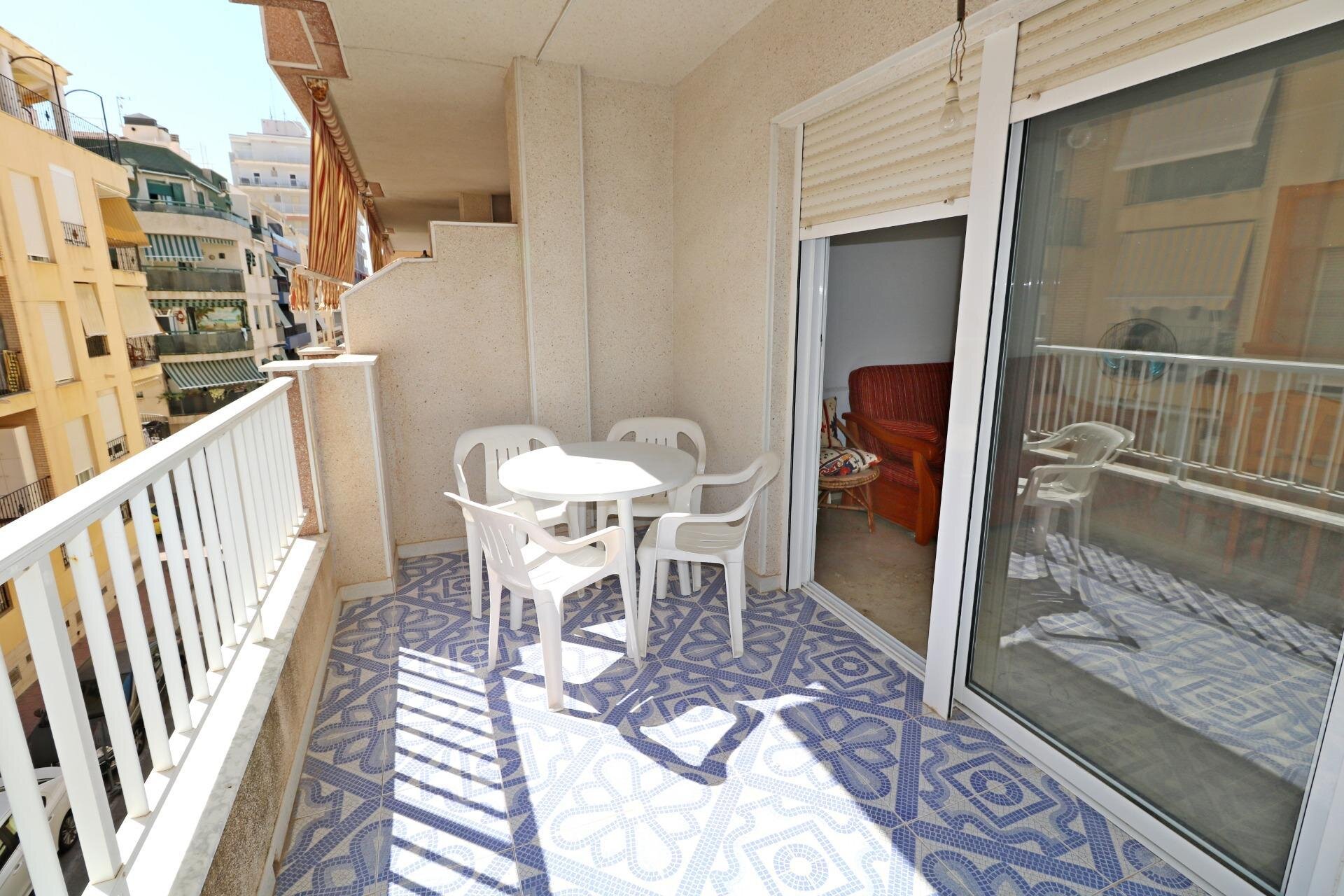 2-Bedroom Apartment in Paseo Maritimo, Torrevieja - Image 1