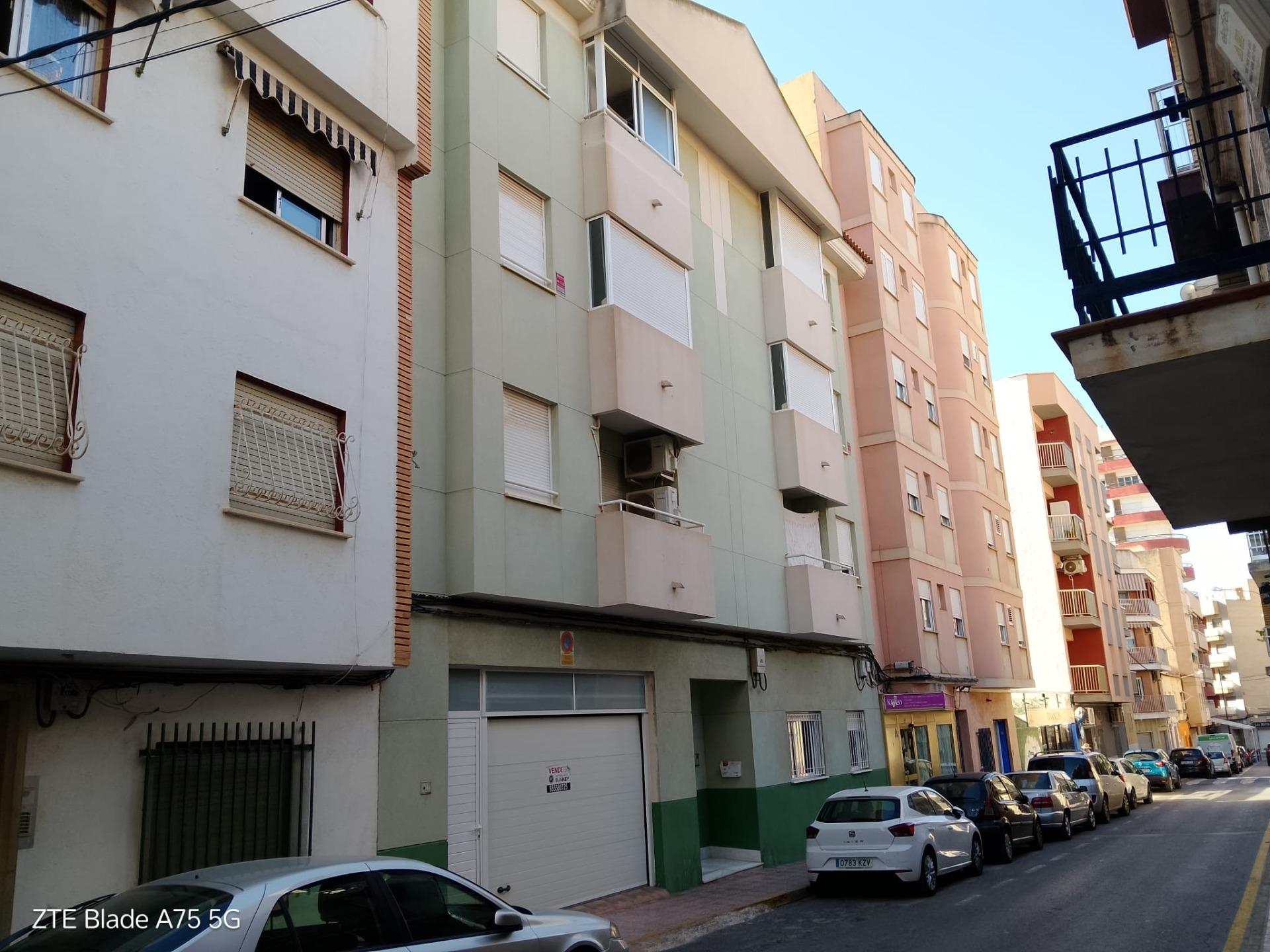2-Bedroom Apartment in Barrio San Isidro, Puerto de Mazarrón - Image 1