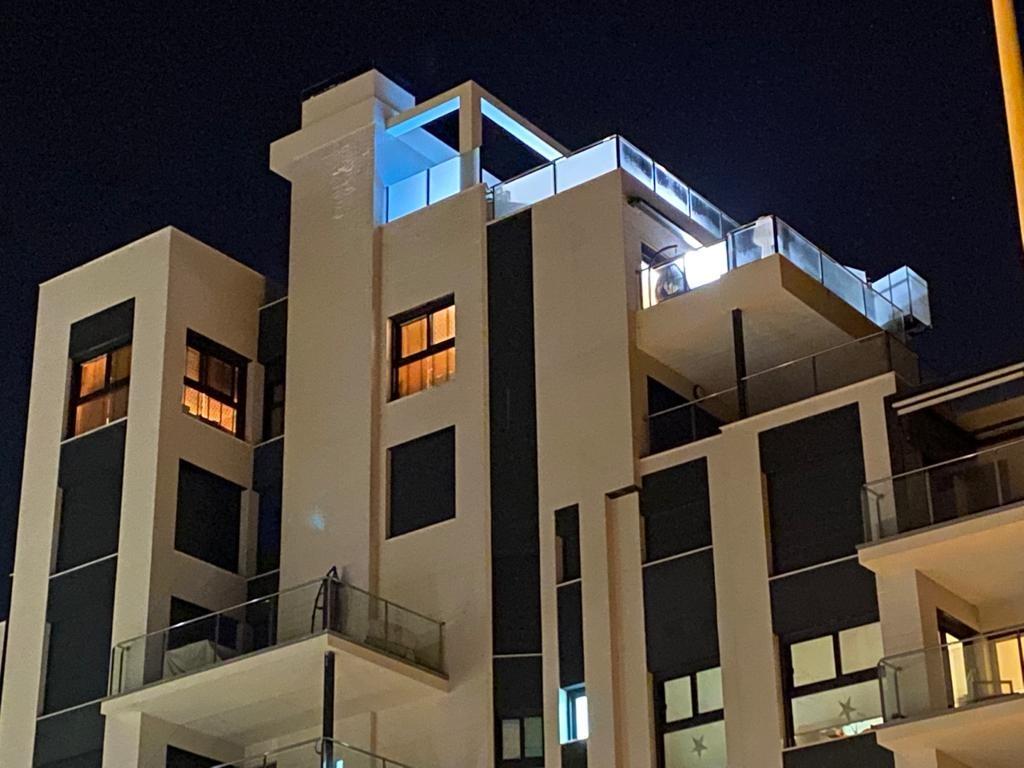 3-Bedroom Penthouse in Guardamar del Segura - Image 1