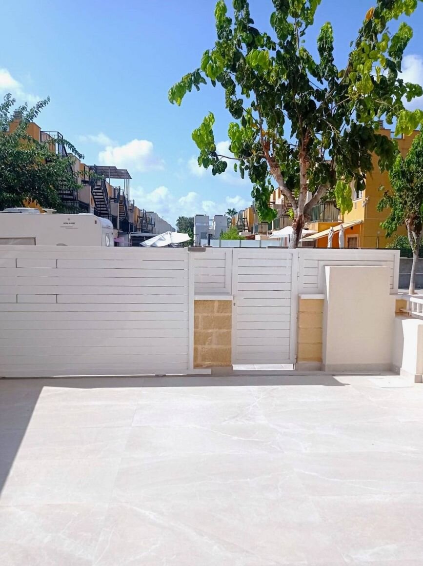 2-Bedroom House in Pilar de la Horadada - Image 16