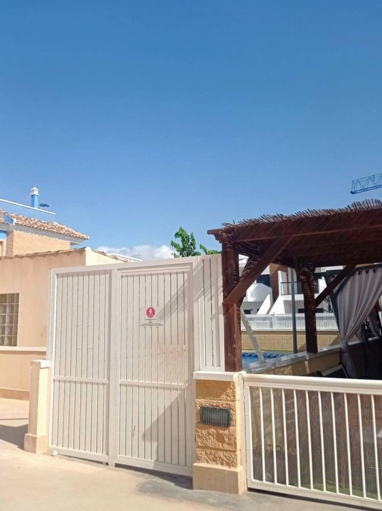 2-Bedroom House in Pilar de la Horadada - Image 18