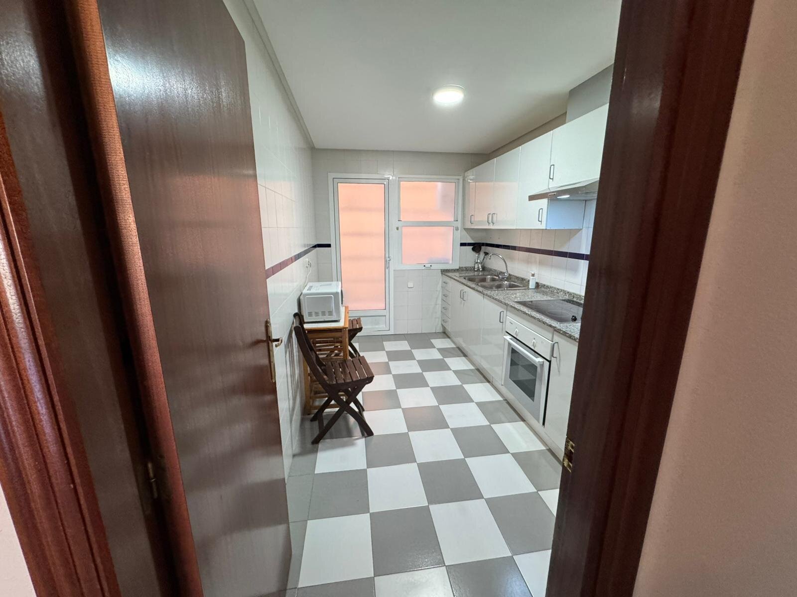 3-Bedroom Apartment in Pueblo 9, San Miguel de Salinas - Image 8