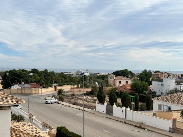 4-Bedroom Bungalow in  Orihuela Costa | Sunny Casas - Cos... - Image 1