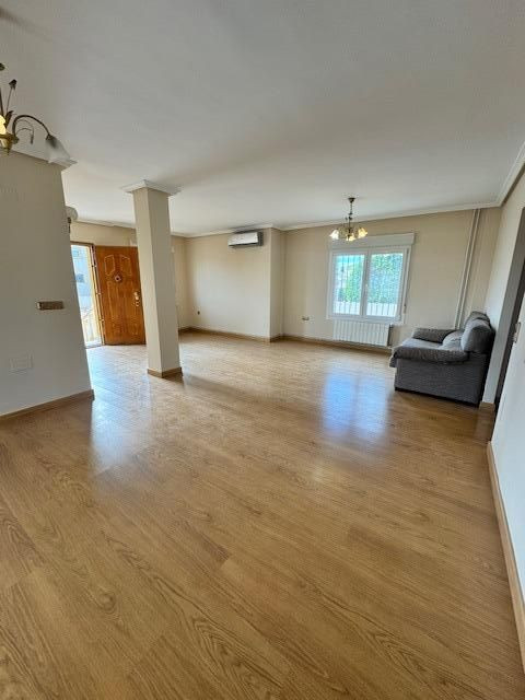 4-Bedroom Bungalow in  Orihuela Costa | Sunny Casas - Cos... - Image 21