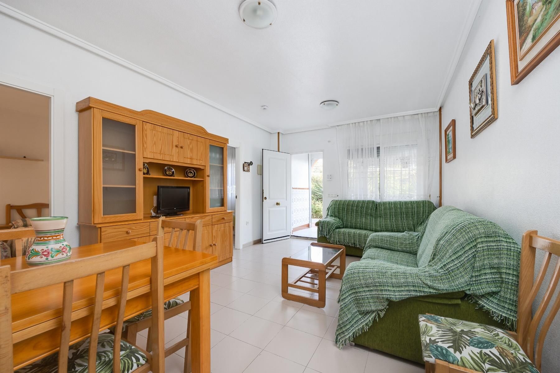 2-Bedroom Bungalow in El Acequión - Los Náufragos, Torrevieja - Image 11