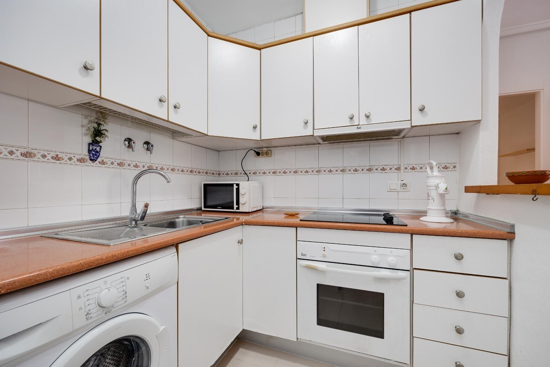 2-Bedroom Bungalow in El Acequión - Los Náufragos, Torrevieja - Image 14