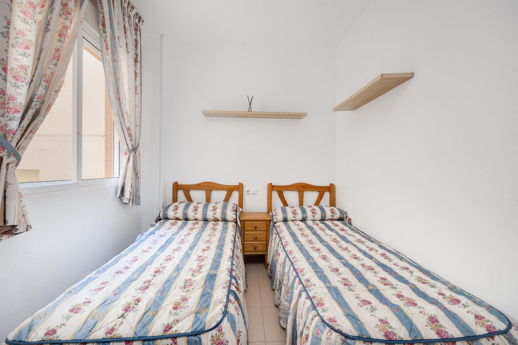 2-Bedroom Bungalow in El Acequión - Los Náufragos, Torrevieja - Image 18