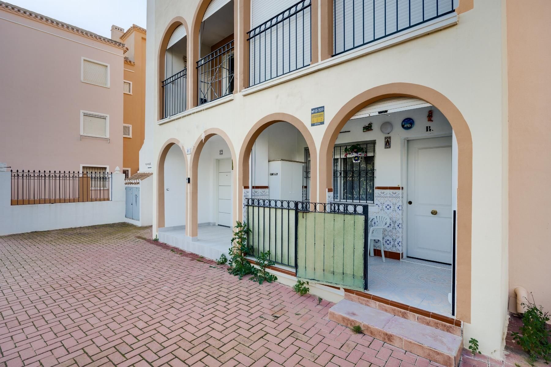 2-Bedroom Bungalow in El Acequión - Los Náufragos, Torrevieja - Image 28