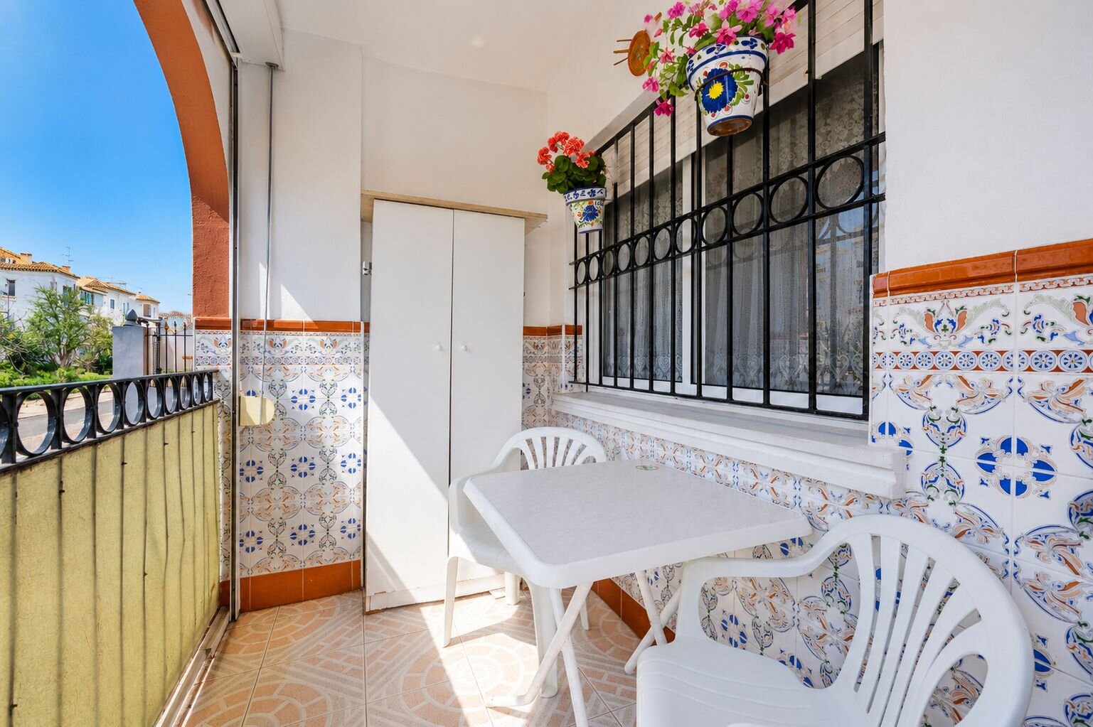 2-Bedroom Bungalow in El Acequión - Los Náufragos, Torrevieja - Image 4