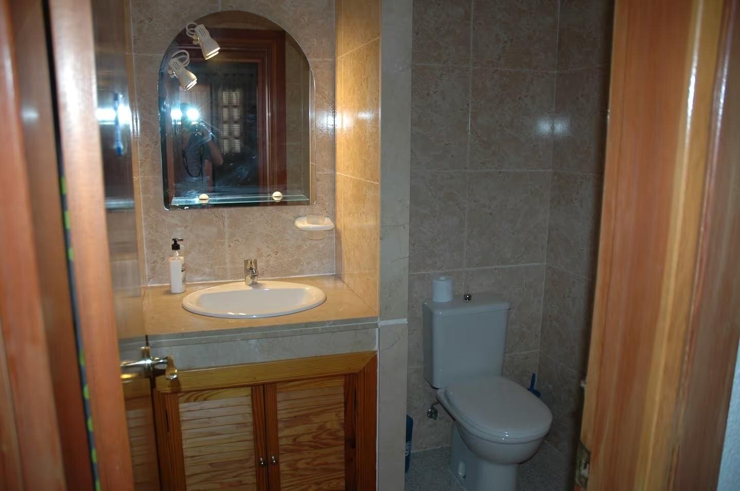 2-Bedroom Apartment in Pueblo Latino, Pilar de la Horadada - Image 7