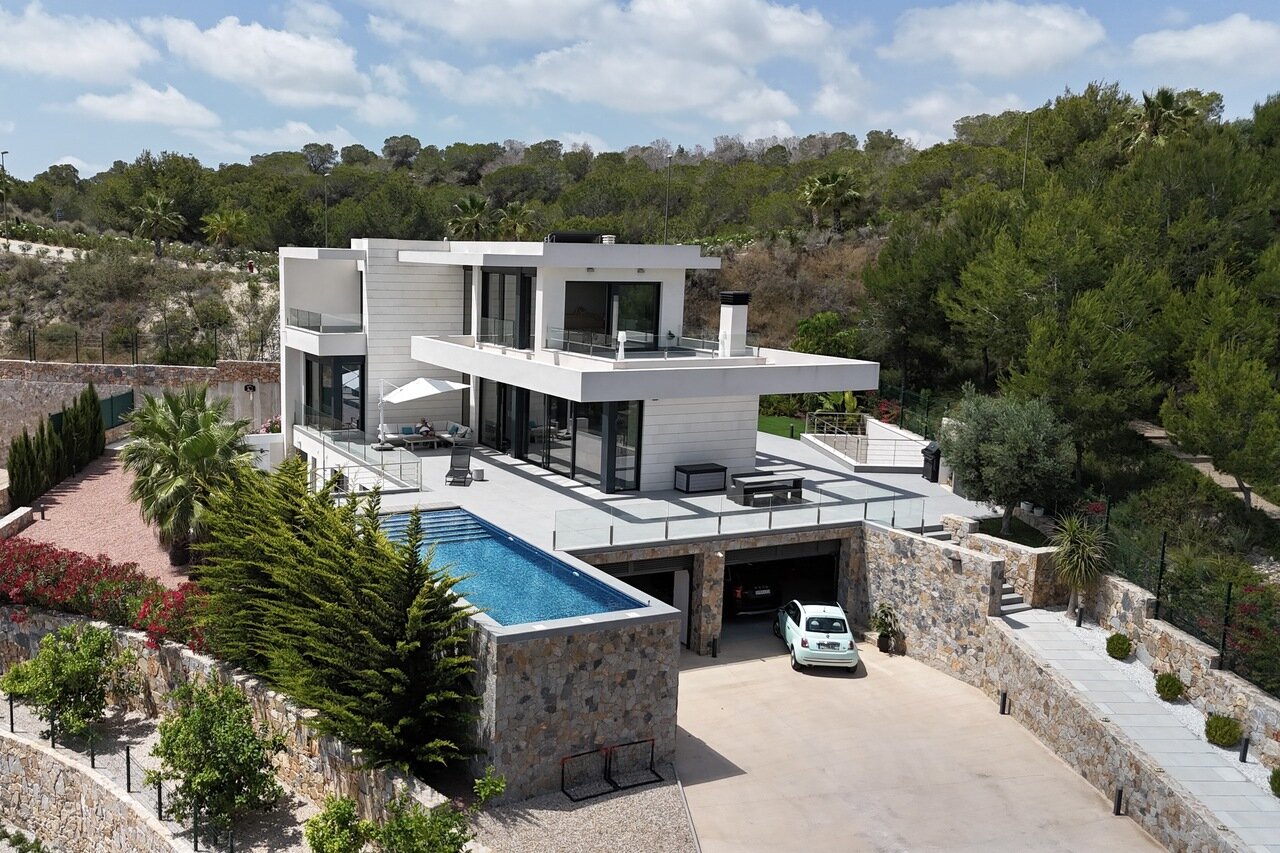 6-Bedroom Villa in Las Colinas Golf, Orihuela - Image 1