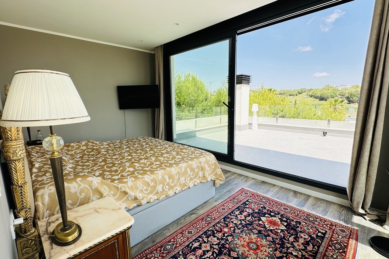 6-Bedroom Villa in Las Colinas Golf, Orihuela - Image 45