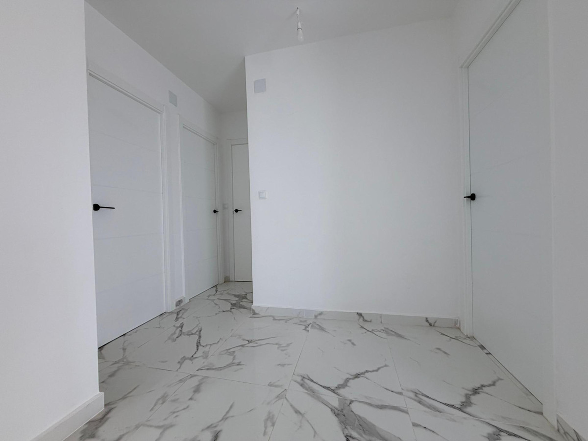 3-Bedroom Middle Floor Apartment in  Torrevieja | Sunny C... - Image 10