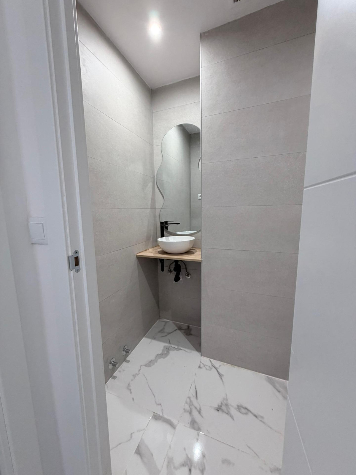 3-Bedroom Middle Floor Apartment in  Torrevieja | Sunny C... - Image 11