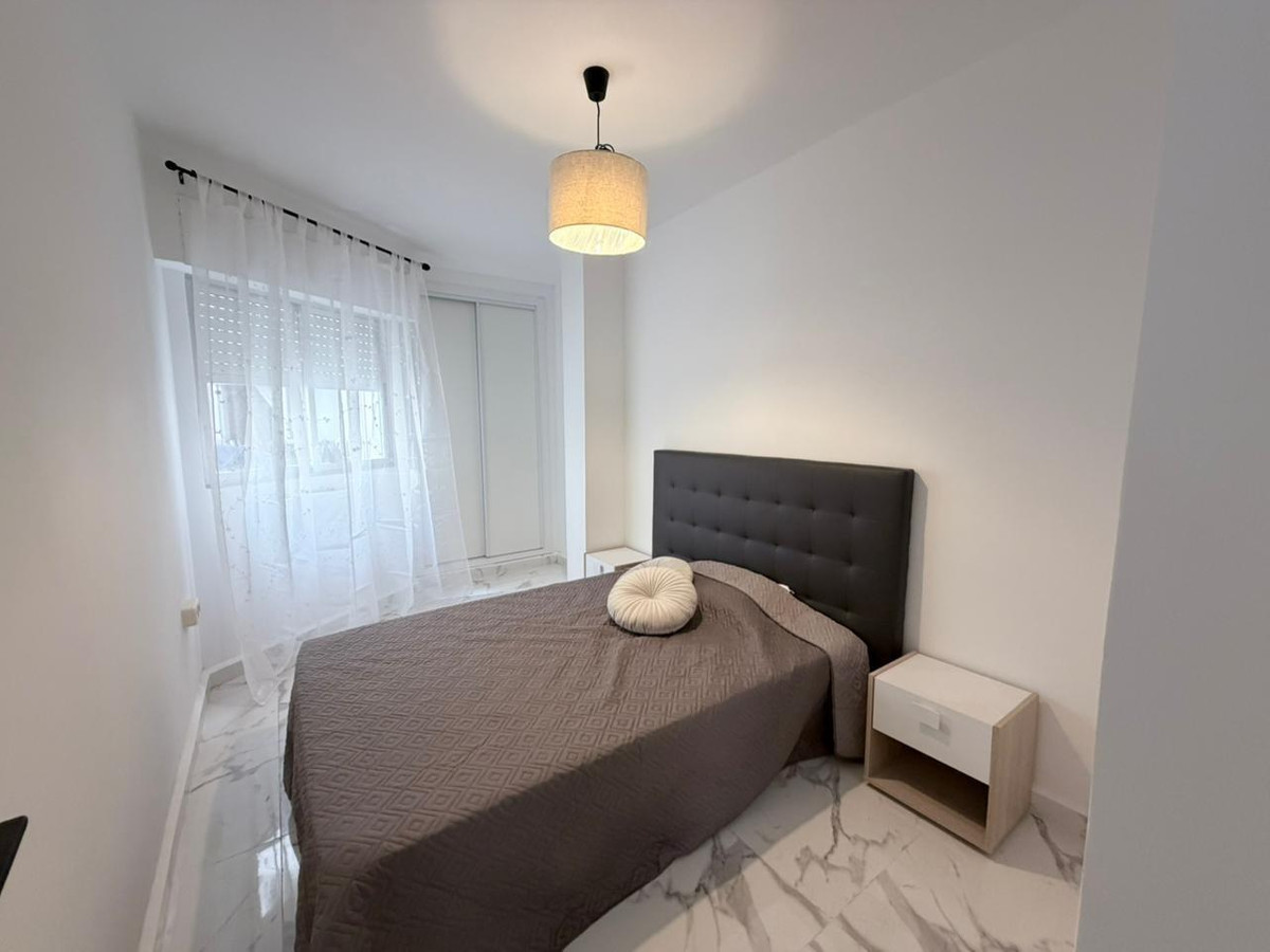 3-Bedroom Middle Floor Apartment in  Torrevieja | Sunny C... - Image 16