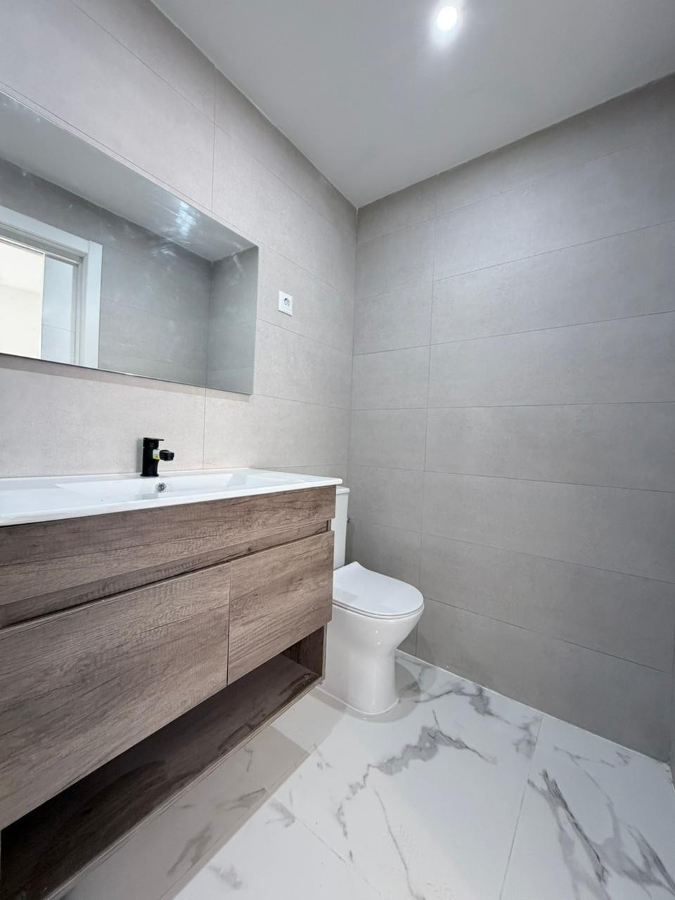 3-Bedroom Middle Floor Apartment in  Torrevieja | Sunny C... - Image 6