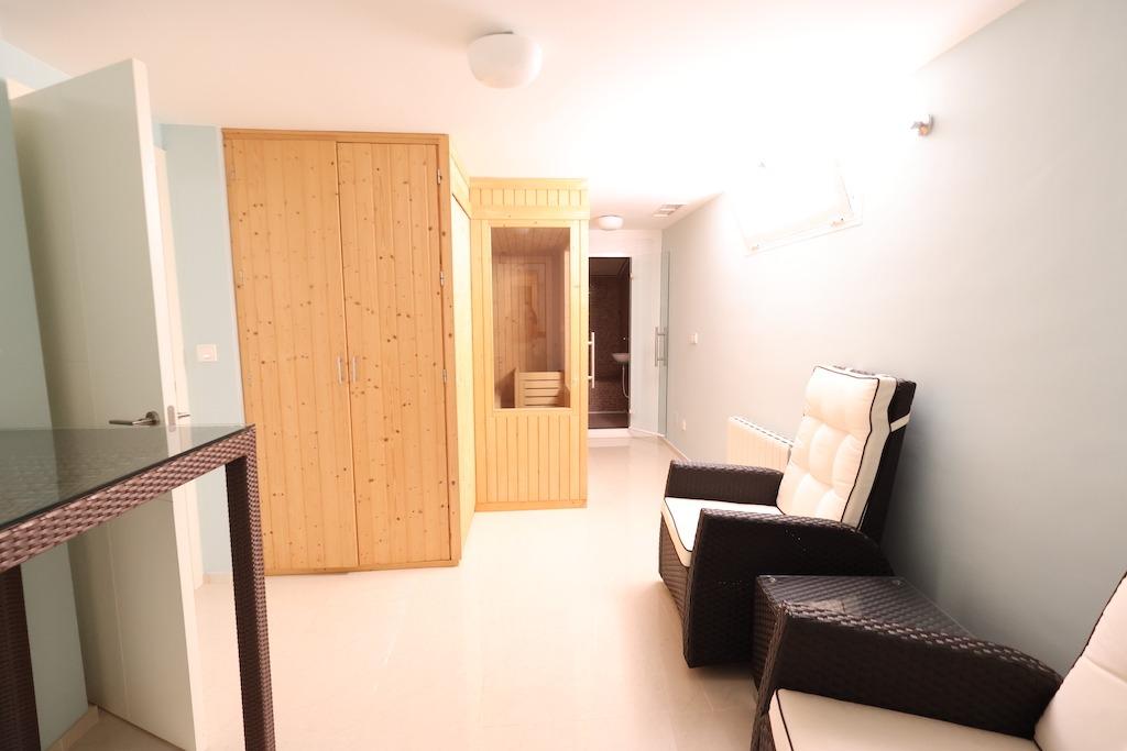 5-Bedroom Villa in Cuidad Quesada, Rojales - Image 26