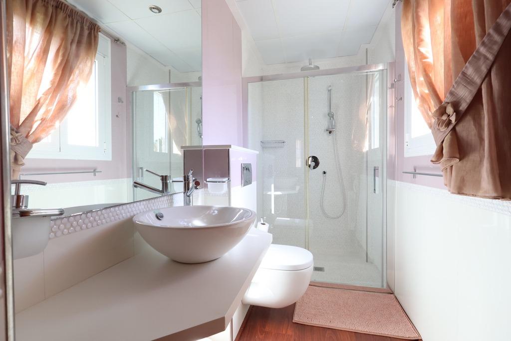 5-Bedroom Villa in Cuidad Quesada, Rojales - Image 32